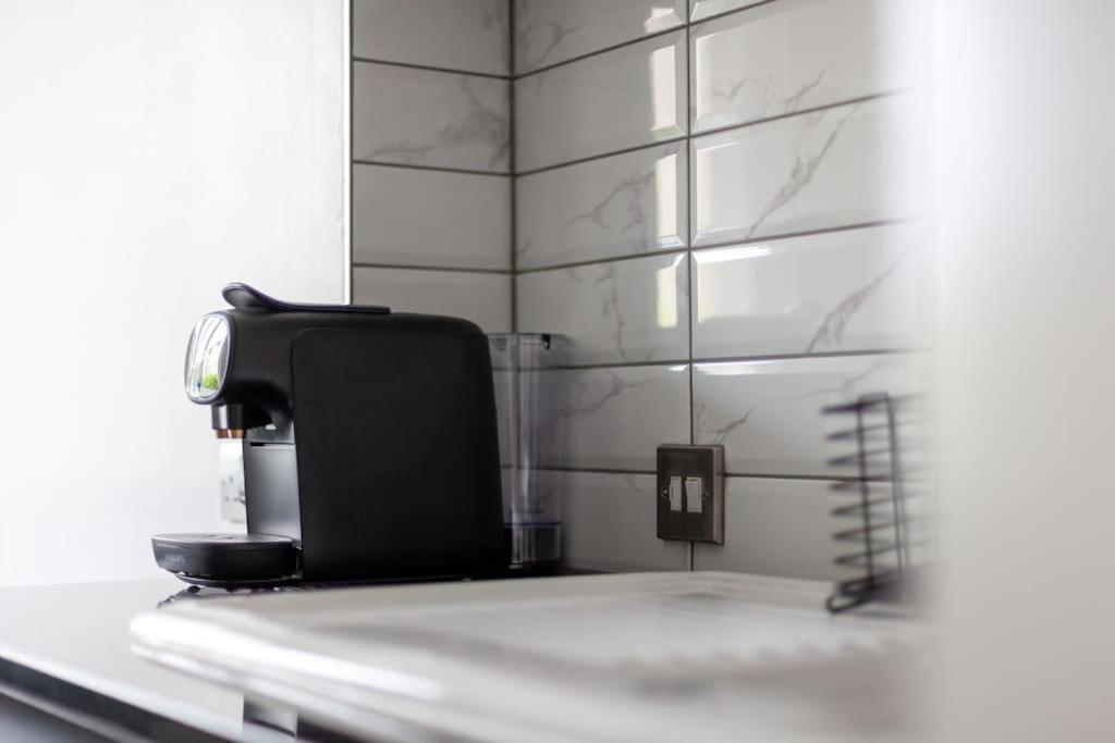 Stylish 3-bed Near Camden Town & King's Cross Апартаменты *
