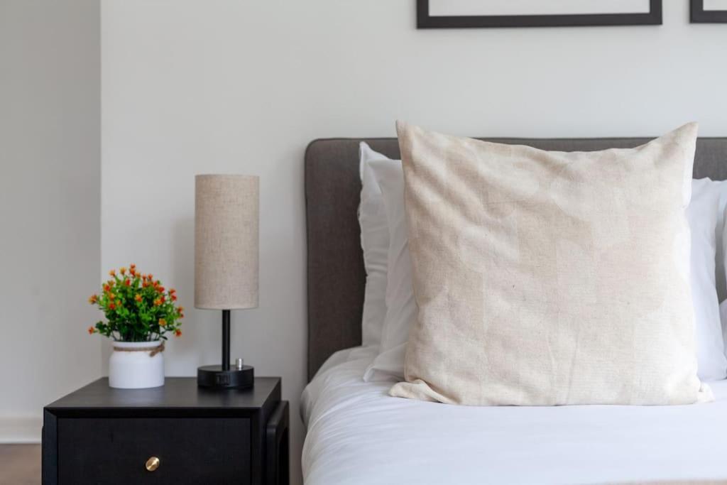 Апартаменты Stylish 3-bed Near Camden Town & King's Cross