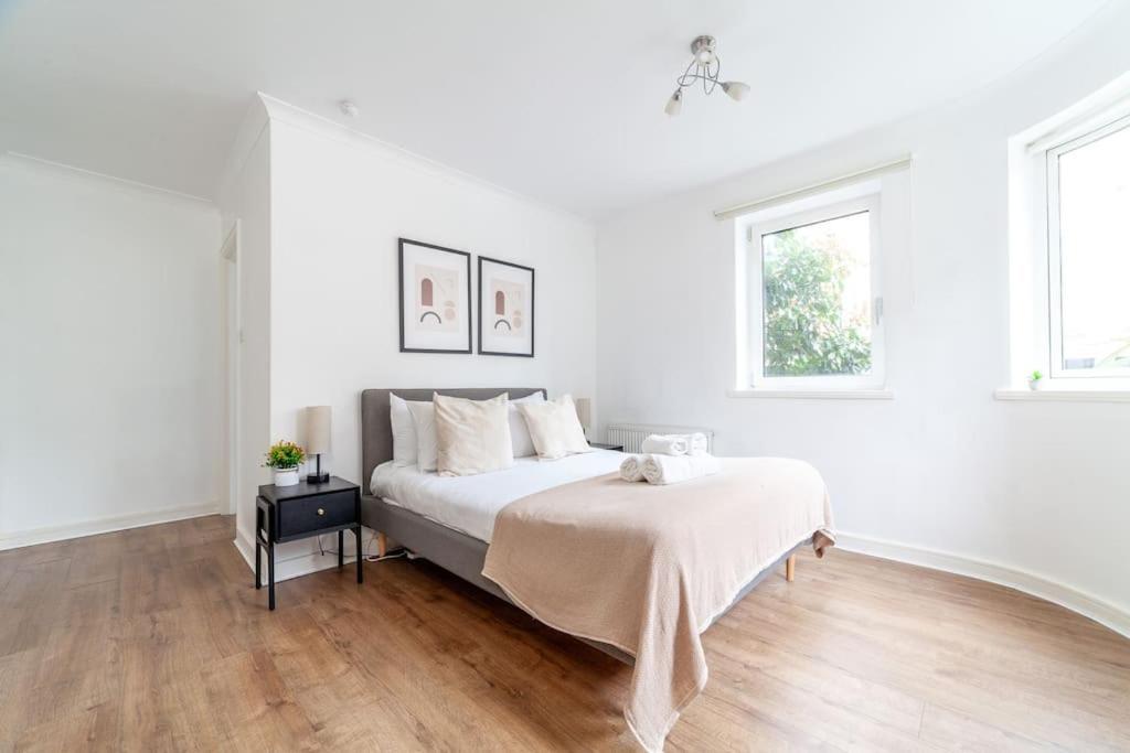 Stylish 3-bed Near Camden Town & King's Cross *